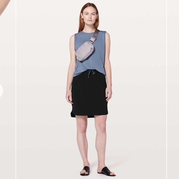 Lululemon On The Fly Skirt Woven Black. size 4 - Picture 8 of 10